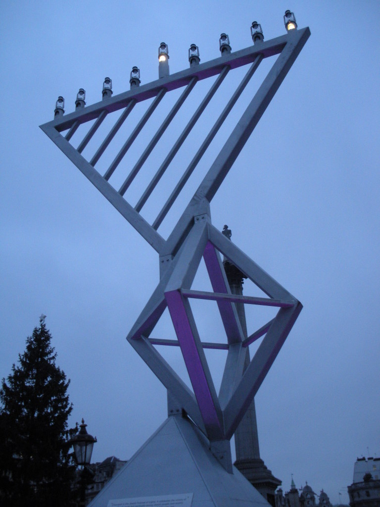 Hanukkiah trafalgar_square_menorah
