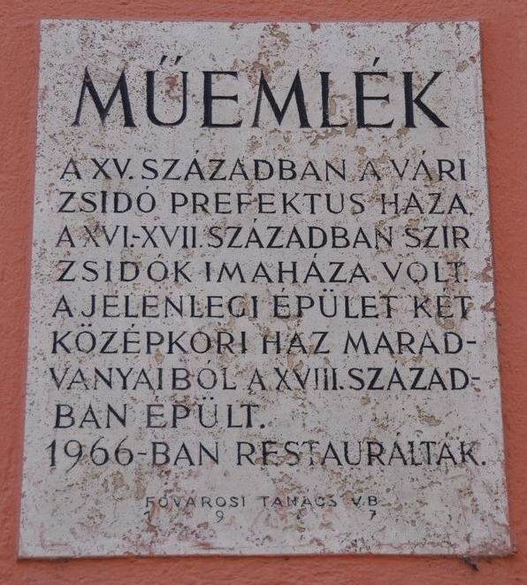 Az 1965-ben felállított emléktábla