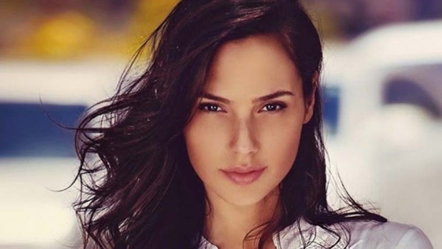 Gal Gadot use